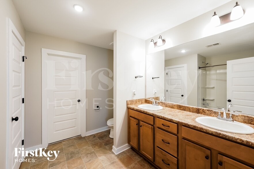 Building Photo - 579 Kincaid Cove Ln