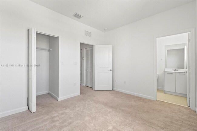 Building Photo - 12154 NW 24th Ct