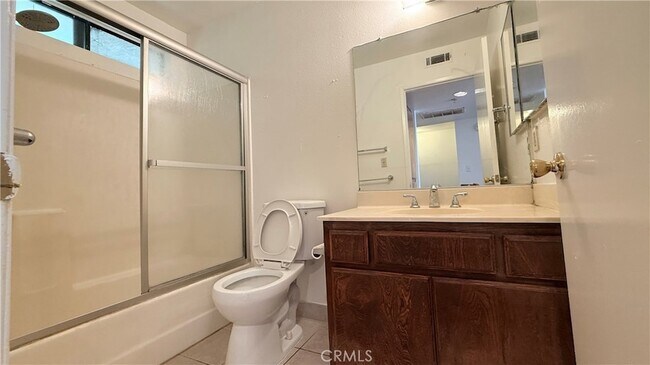 Building Photo - 307 S Mc Pherrin Ave