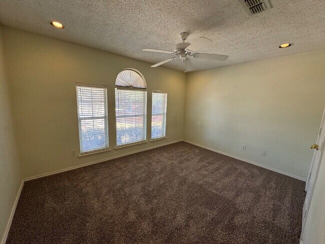 Building Photo - House Located On Cul-De-Sac & One Block Fr...