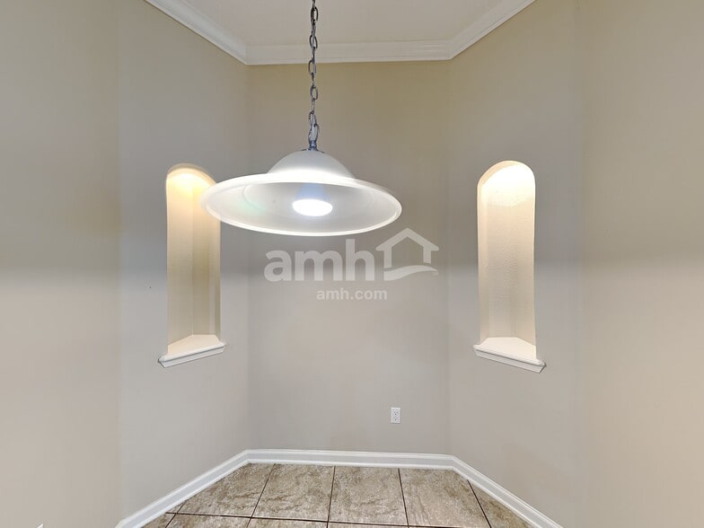 Building Photo - 3932 Pipit Pt