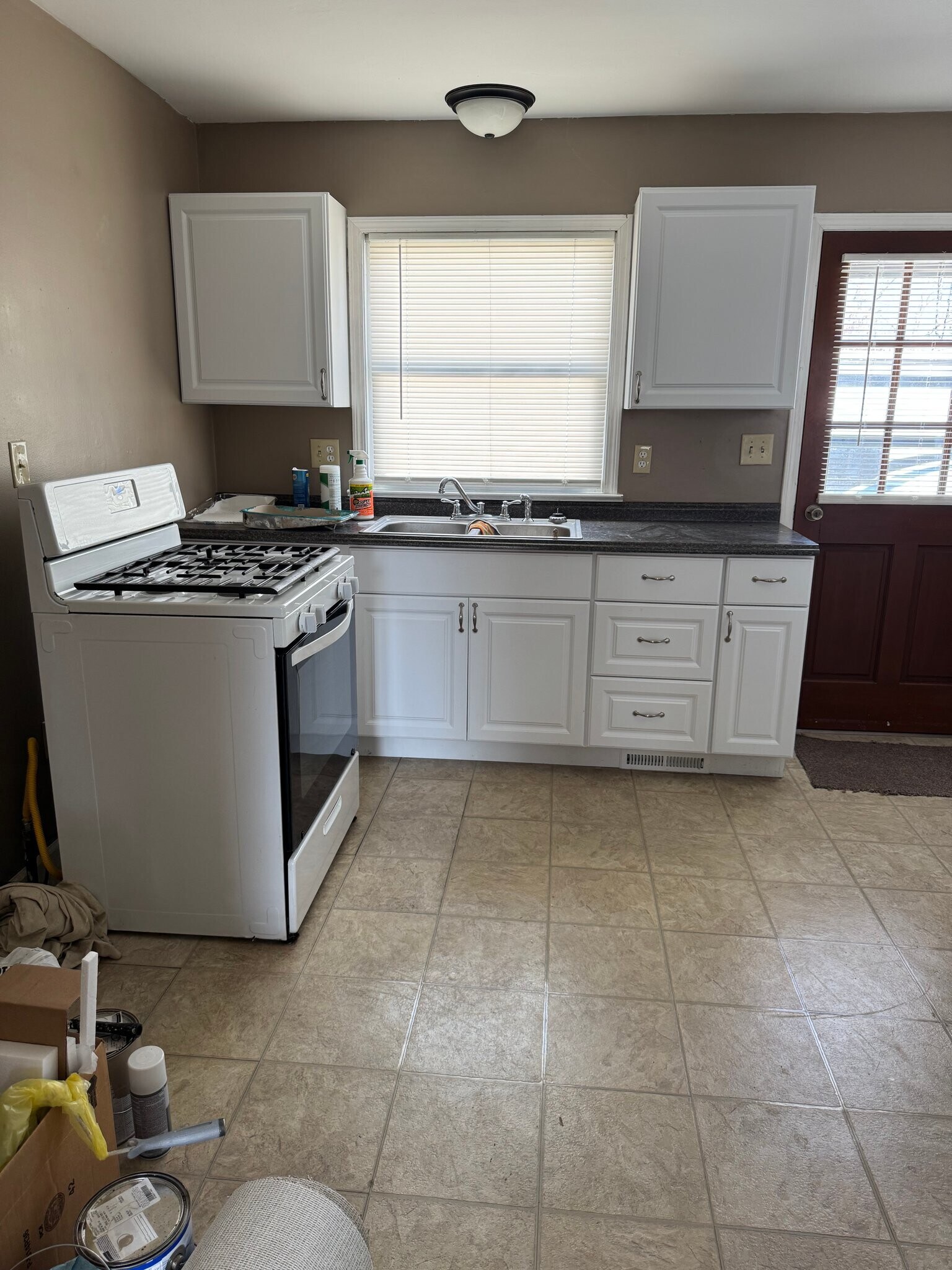 Building Photo - 115 Adams St