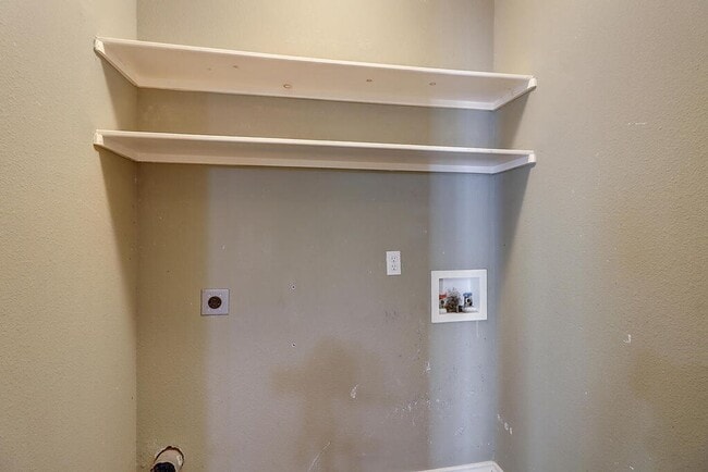 Building Photo - 2334 Mystic Star Dr