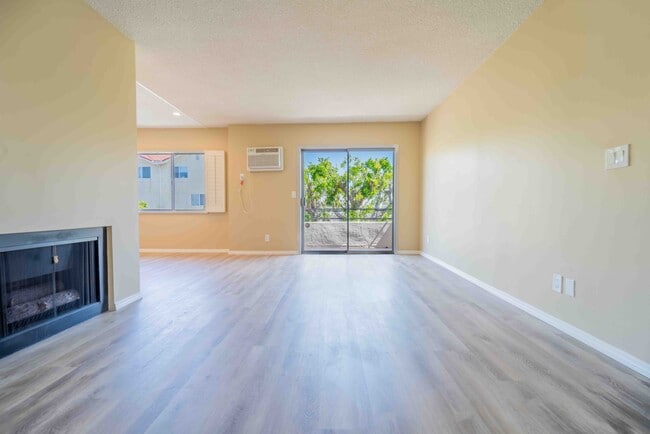 Living room balcony - 11871 Idaho Ave