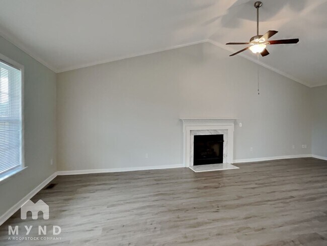 Building Photo - 123 Pay Day Ln