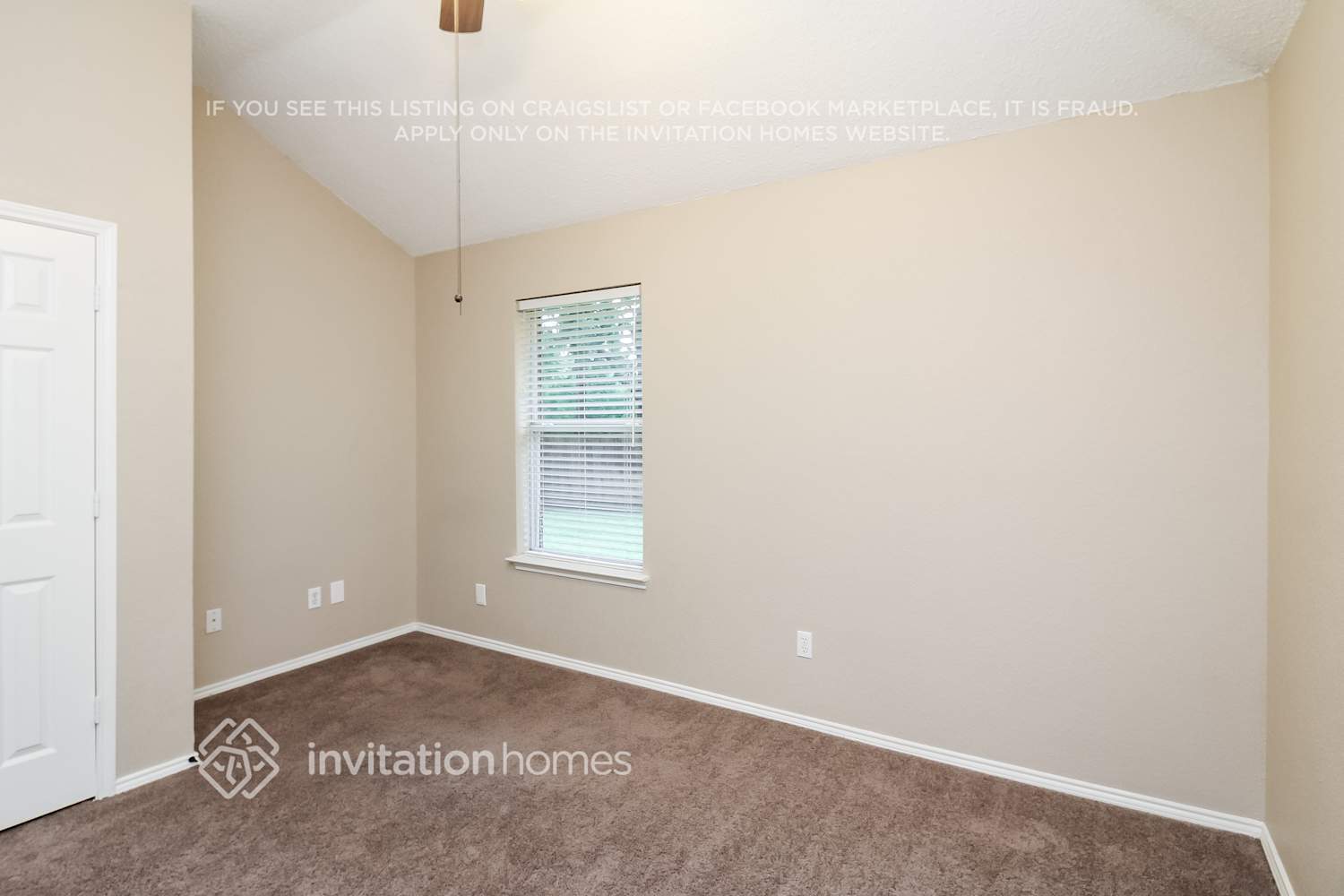 Building Photo - 1501 High Crest Dr