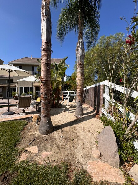 Building Photo - 15305 Saddleback Rd