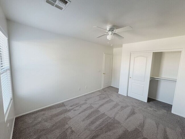 Building Photo - 4 BED, 2.5 BATH HOME IN CIRCLE CROSS RANCH SAN TAN VALLEY, AZ