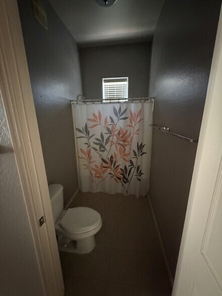 Building Photo - 3330 S Gilbert Rd