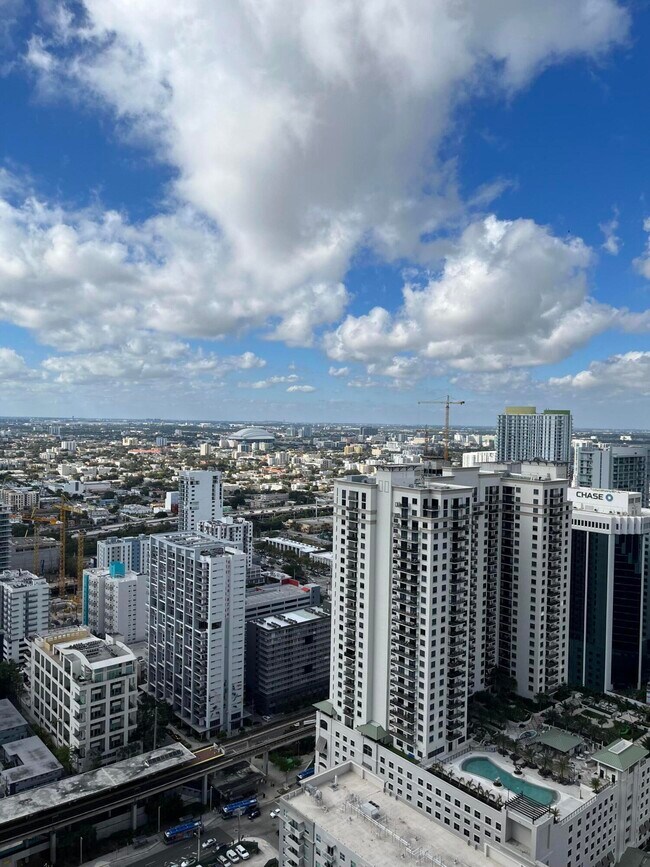 Building Photo - 1100 S Miami Ave