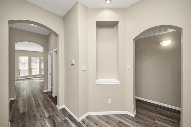 Building Photo - 22035 Emerald Run Ln