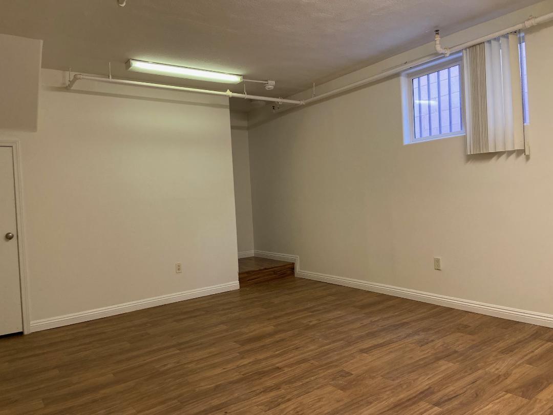 Building Photo - 14535 Margate St
