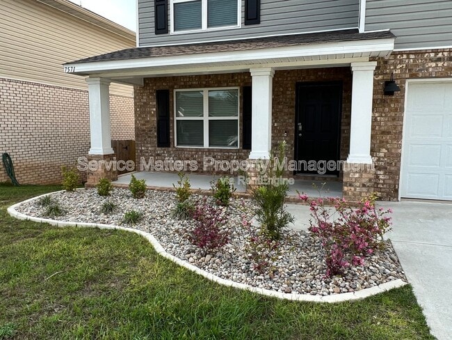 Building Photo - 7571 Oak Lake Blvd