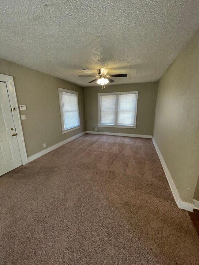 Building Photo - Beautiful House Located Minutes from Tech Campus!