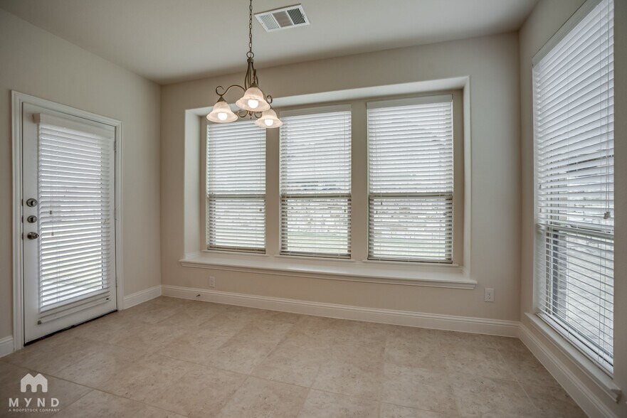 Building Photo - 3324 Damsel Sauvage Ln