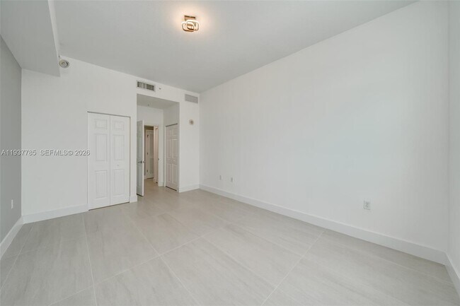 Building Photo - 140 S Dixie Hwy