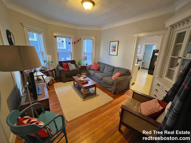 Primary Photo - 85 Lowden Ave