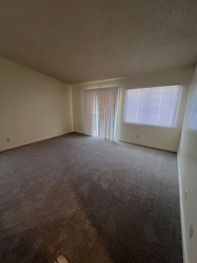 Building Photo - 26595 Voyage Ln