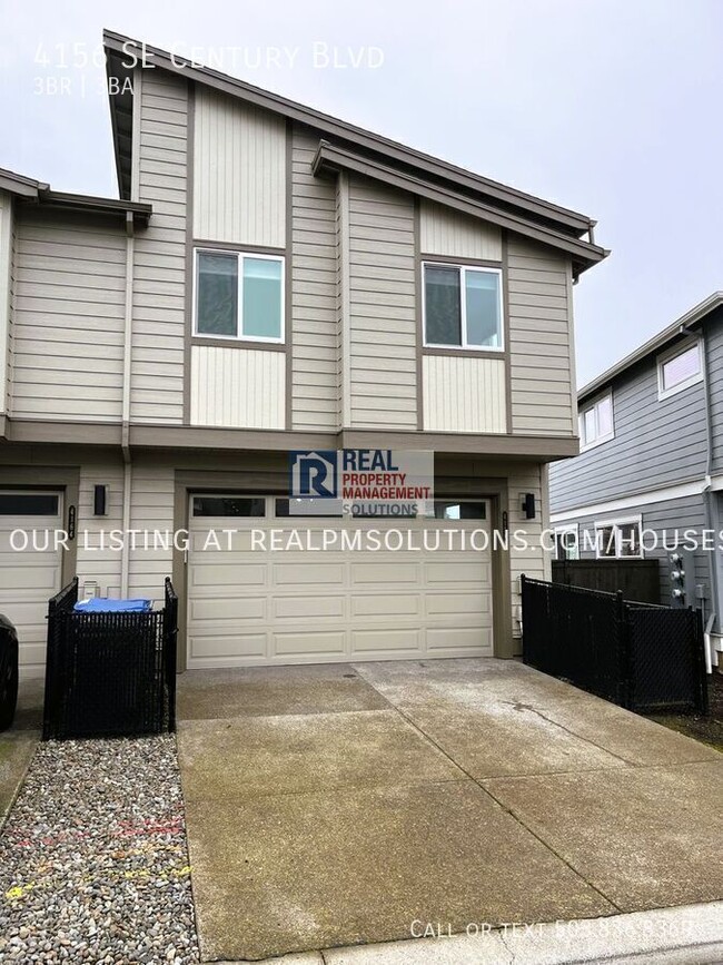 Building Photo - 4156 SE Century Blvd