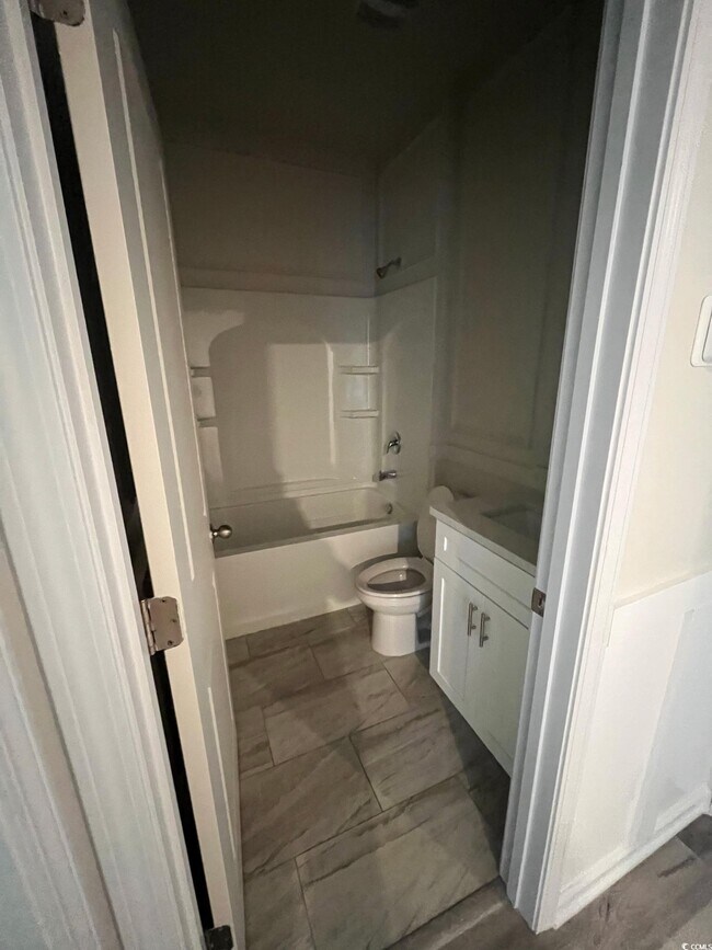 Building Photo - 1505 1st Ave