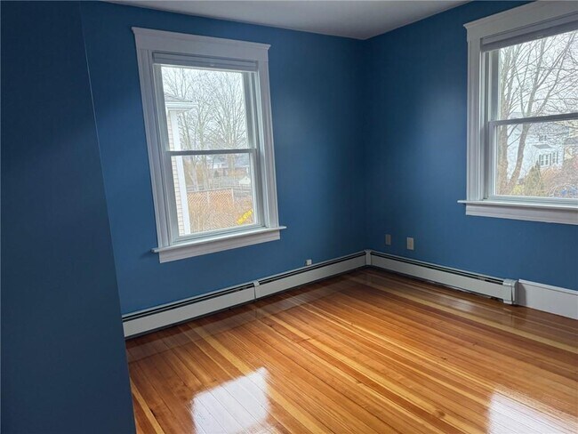 Building Photo - 15 Freeborn St