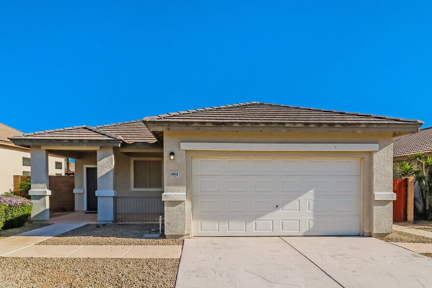 Primary Photo - 16812 W Windermere Way