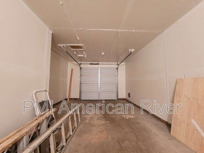 Building Photo - 4814 Mary Kate Dr