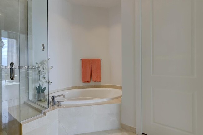 Building Photo - 1 N Ocean Blvd