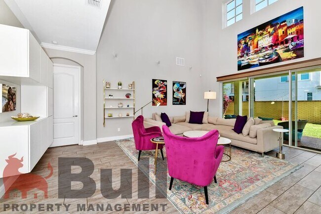 Building Photo - 8233 Canetti St