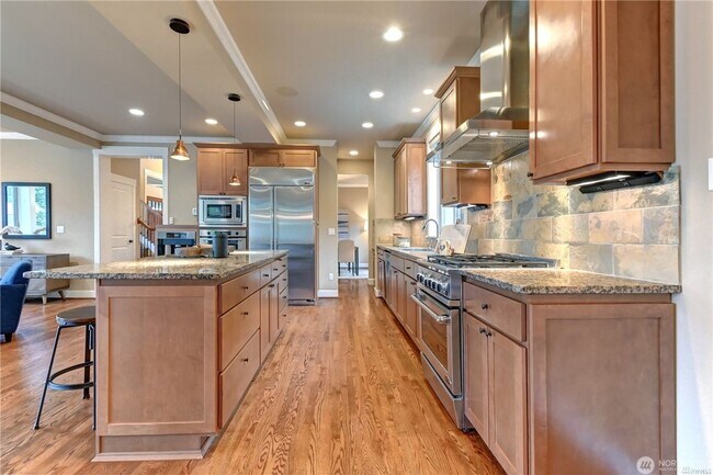 Building Photo - 4bd/2.5ba Kirkland House