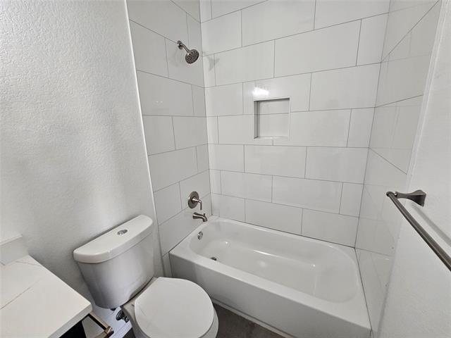 Building Photo - 207 Starr St