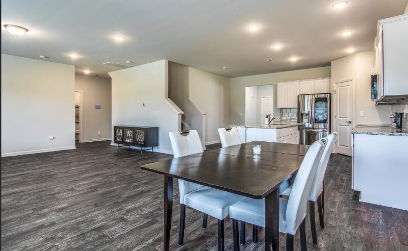 Building Photo - 1621 Standing Stone Dr