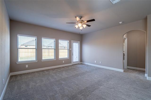 Building Photo - 604 Sycamore Dr