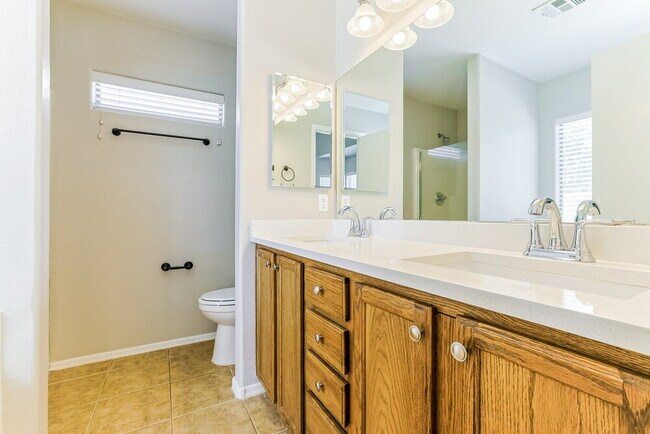 Building Photo - 22227 E Via Del Rancho Rd