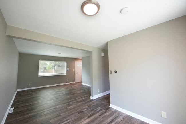 Building Photo - 5258 Kornwal Dr