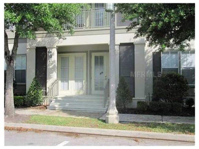 Building Photo - 619 Front St