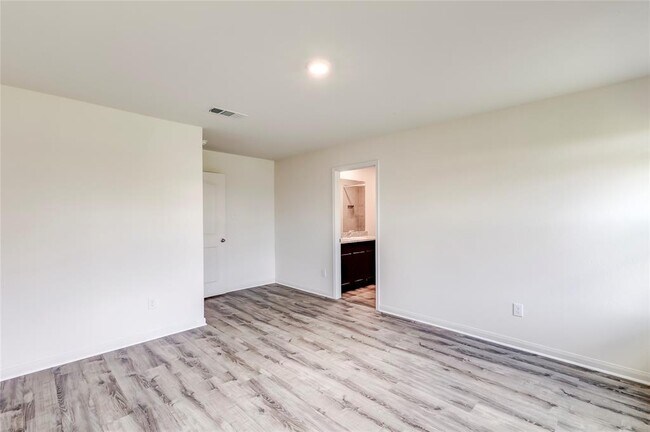 Building Photo - 18744 Speculator Ln