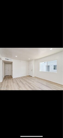 Building Photo - 5701 E Pima St