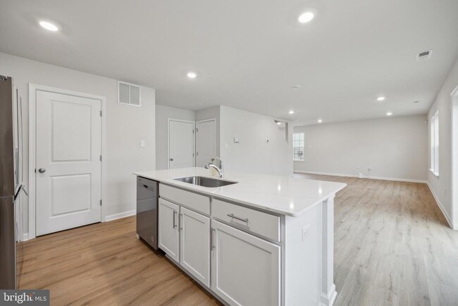Building Photo - 107 Malibu Dr