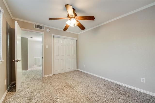 Building Photo - 2240 Tarpley Rd