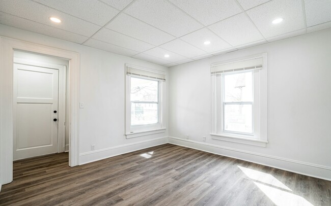 Building Photo - 2955 N 17th St