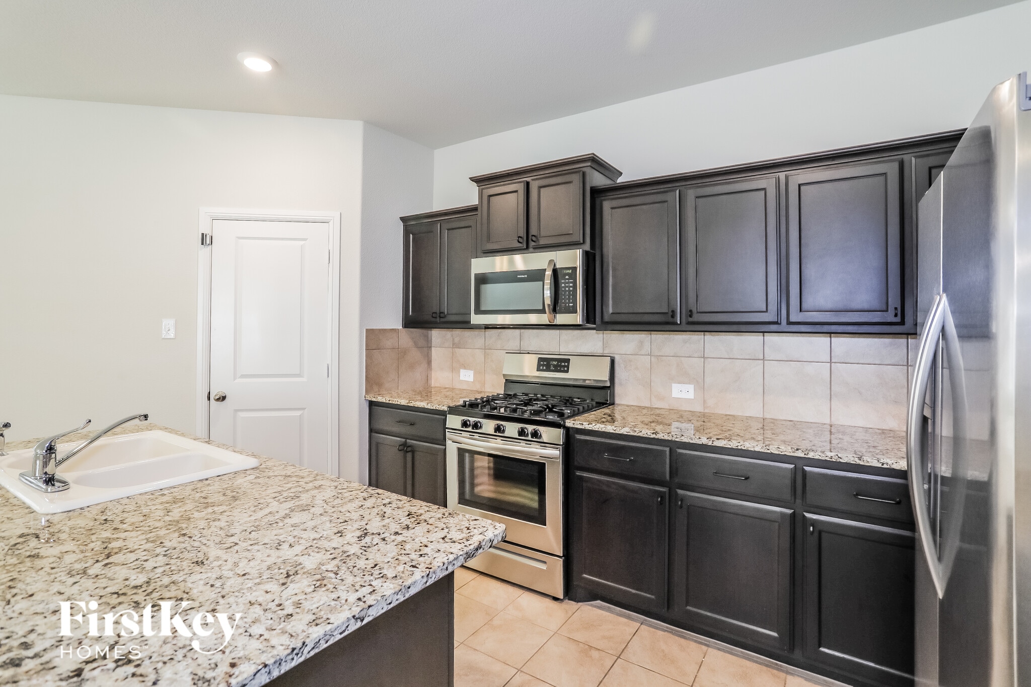 Building Photo - 2205 Sadlers Creek Ln