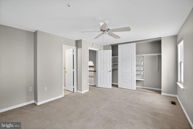 Building Photo - 2492 Wentworth Dr