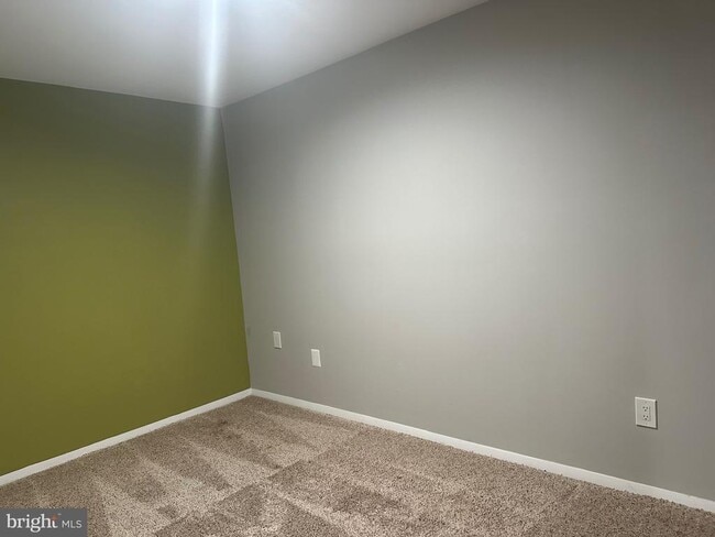 Building Photo - 14162 Compton Valley Way