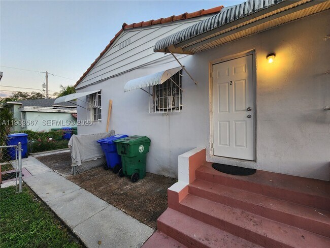 Building Photo - 405 NW 64th St