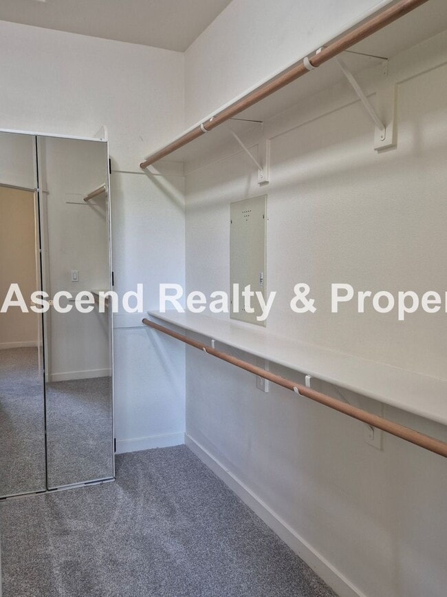 Building Photo - **Move In Special** Available Immediately ...