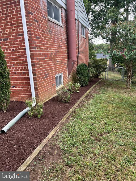 Building Photo - 3252 Holly Hill Dr