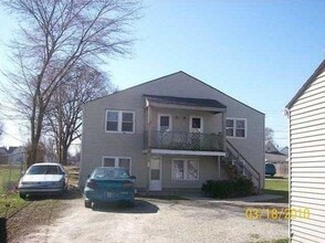 Building Photo - 517 1/2 w 2nd