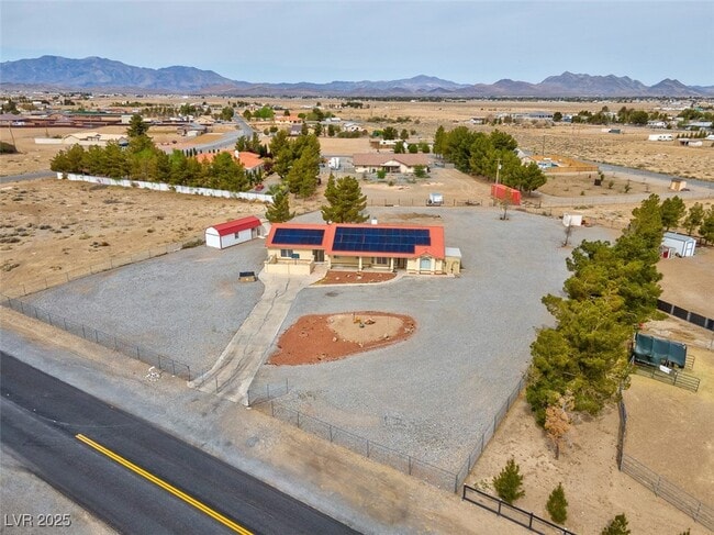 Building Photo - 1800 Red Rock Dr