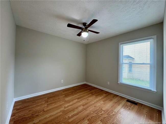 Building Photo - 250 Buhmann Dr